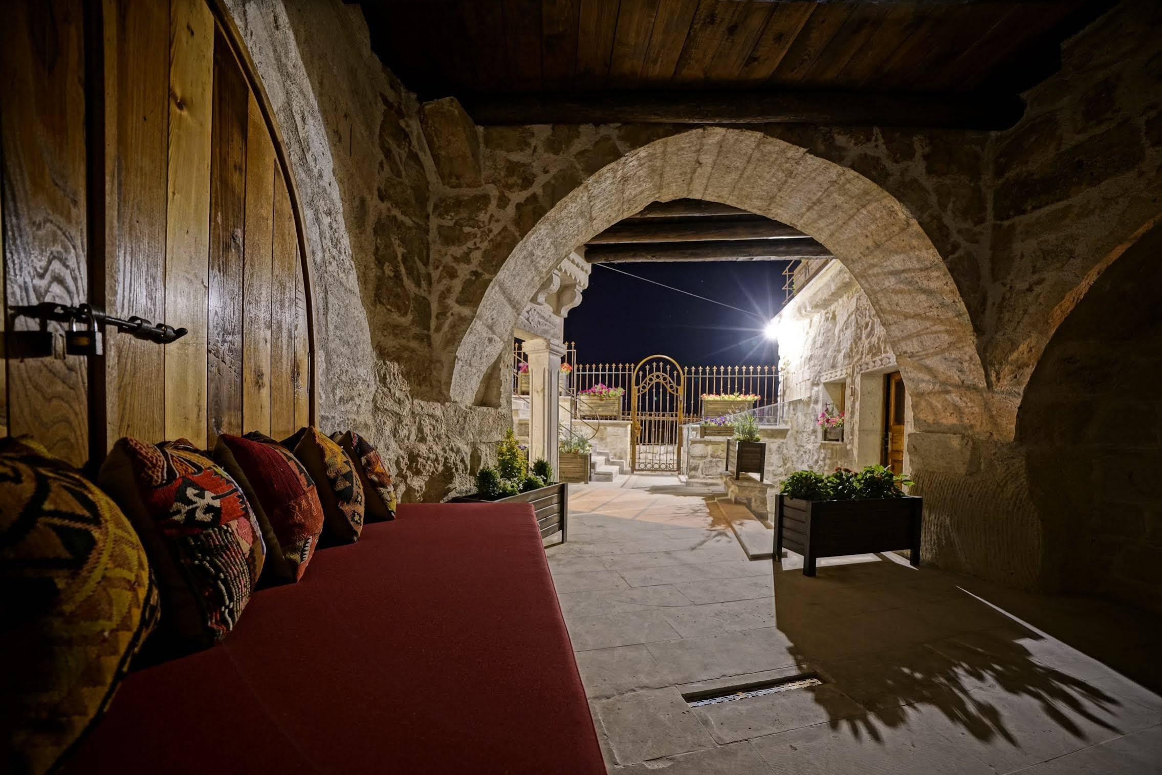 Vigneron Cave Hotel Nevşehir Exteriör bild